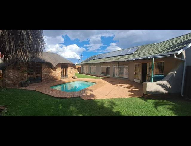 4 BEDROOM HOUSE FOR SALE IN ELSPARK